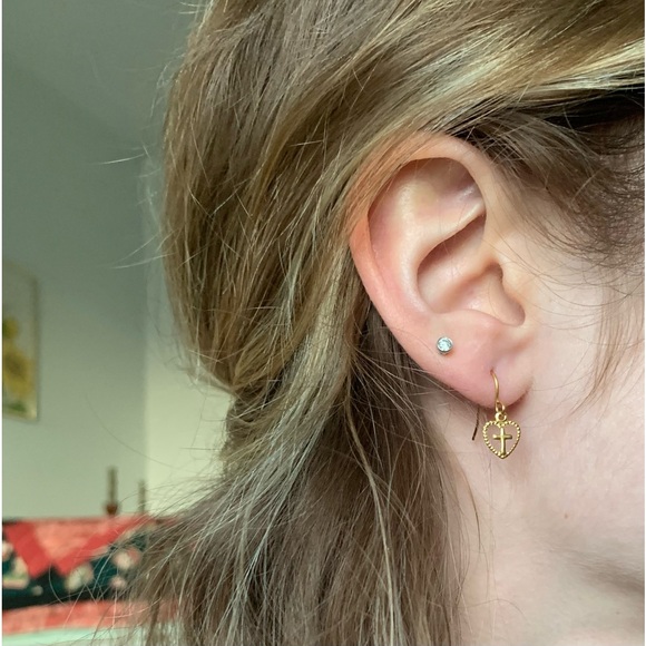 Adorable Gold Heart & Cross Earrings - Picture 2 of 3